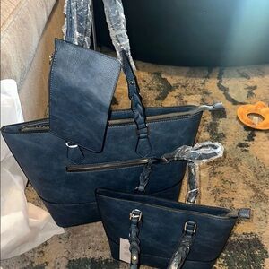 NWT 3 Piece Blue Matching Set Large Tote Small Mini & Cosmetic
Bag